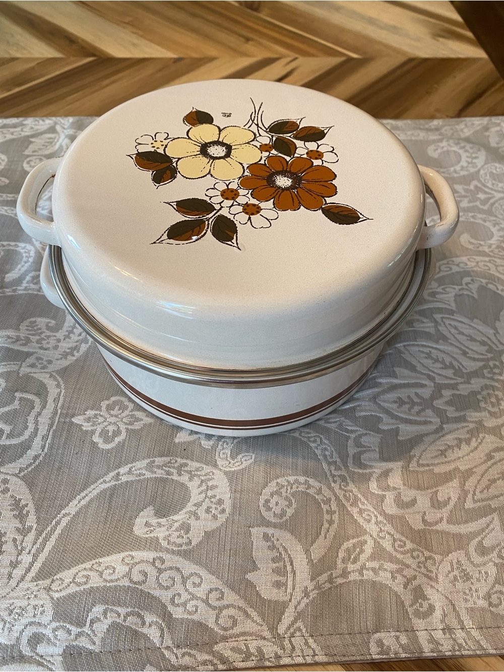 VINTAGE 1980 Sears GHC Brown FLORAL Enamel Cook Pot w/Handled  Lid 4.5" T 7.5" W